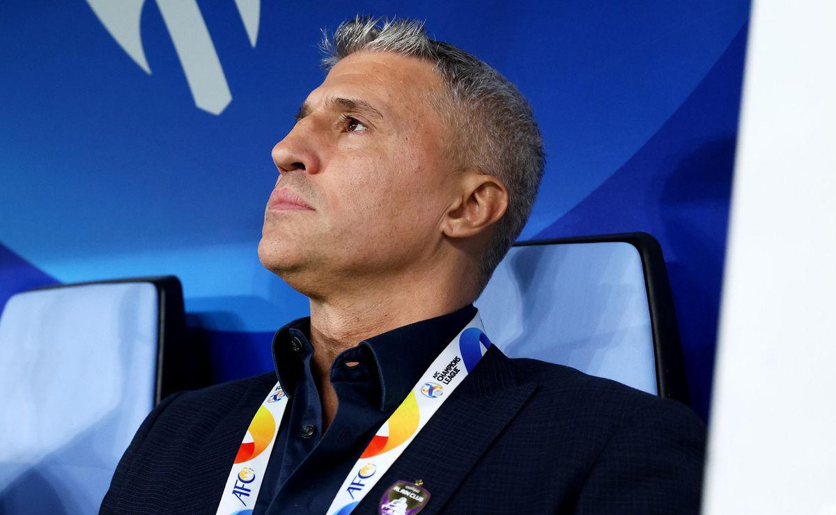 São Paulo acerta volta de Hernán Crespo com contrato até 2026 e dívida parcelada