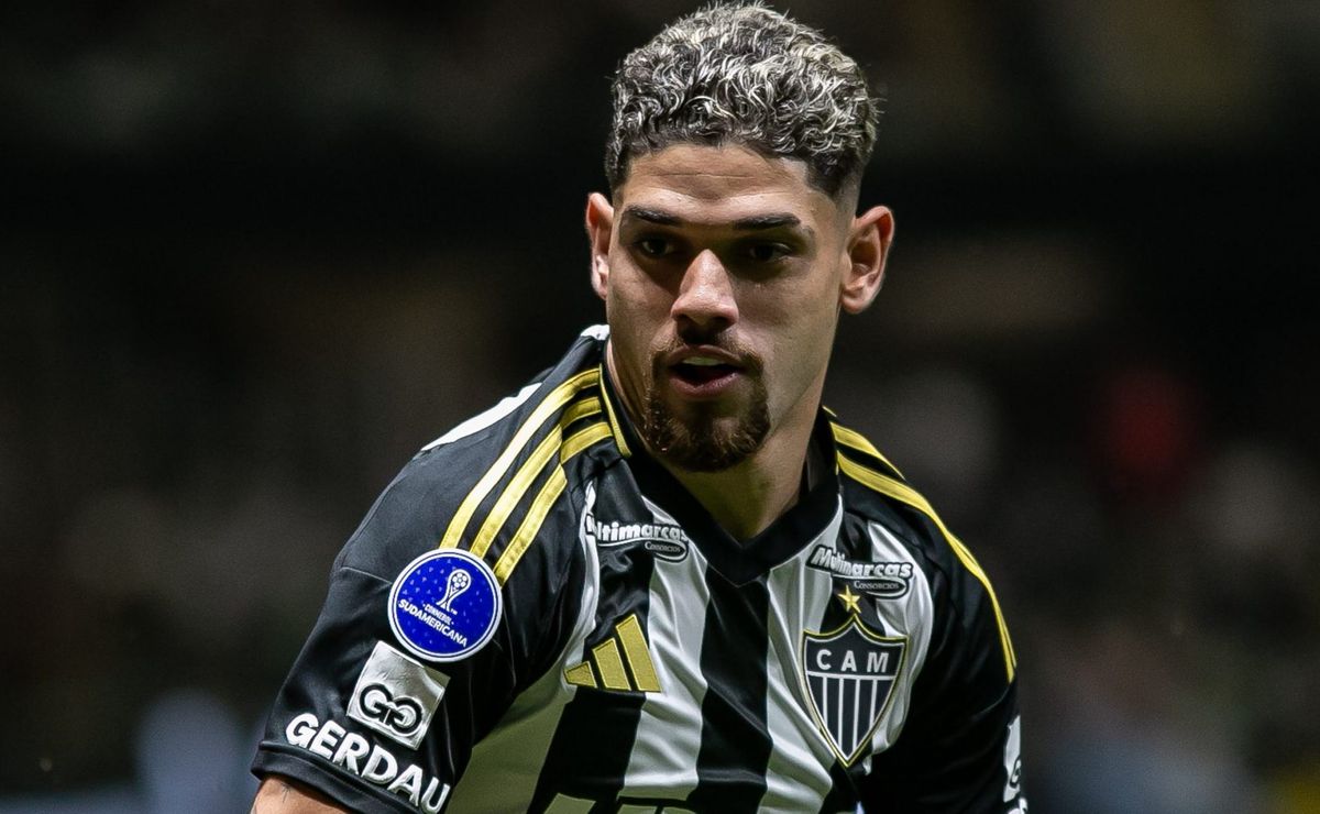 Atlético-MG aguarda propostas, mas Rubens deve permanecer no Brasil até o fim do ano