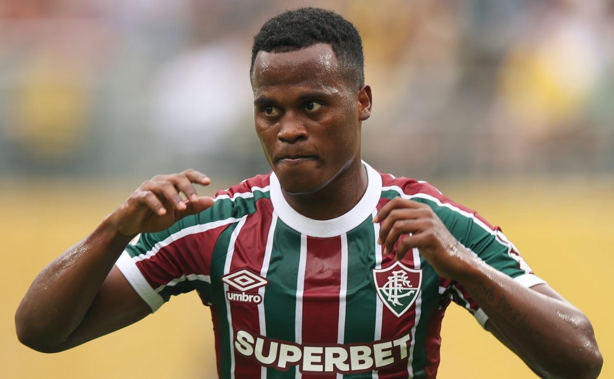 “É desconhecimento se surpreender com o campeão da Libertadores de dois anos atrás”, desabafa Arias sobre força do Fluminense