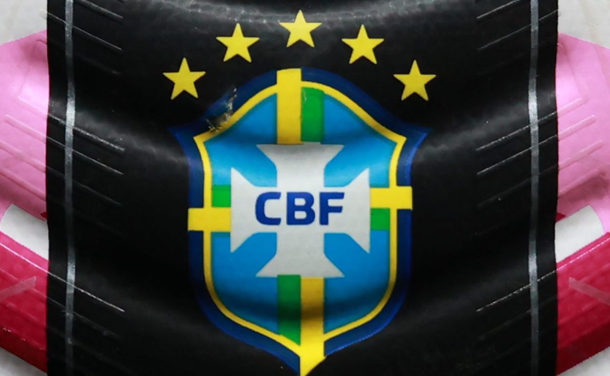 Clubes ainda enfrentam barreiras logísticas no futebol feminino