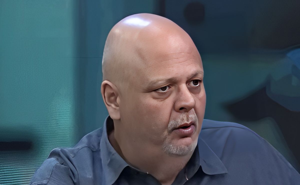 Massini critica condição física de Paulinho no Palmeiras para o Mundial: “Não está apto”