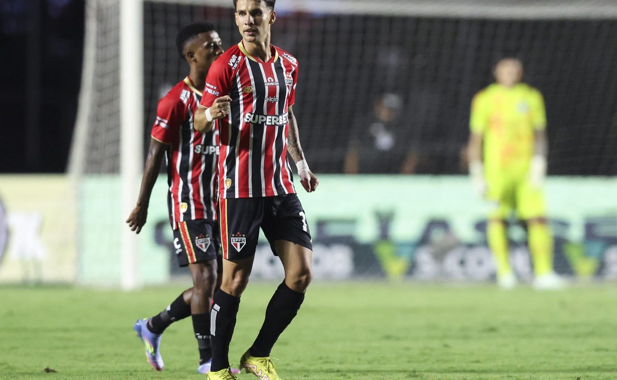 Ferreirinha, do São Paulo, vira alvo de polêmica após declarações explosivas de ex-empresário