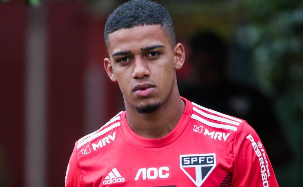 Fernando Diniz aprova contratação e Vasco se empolga com salário de Brenner na Udinese