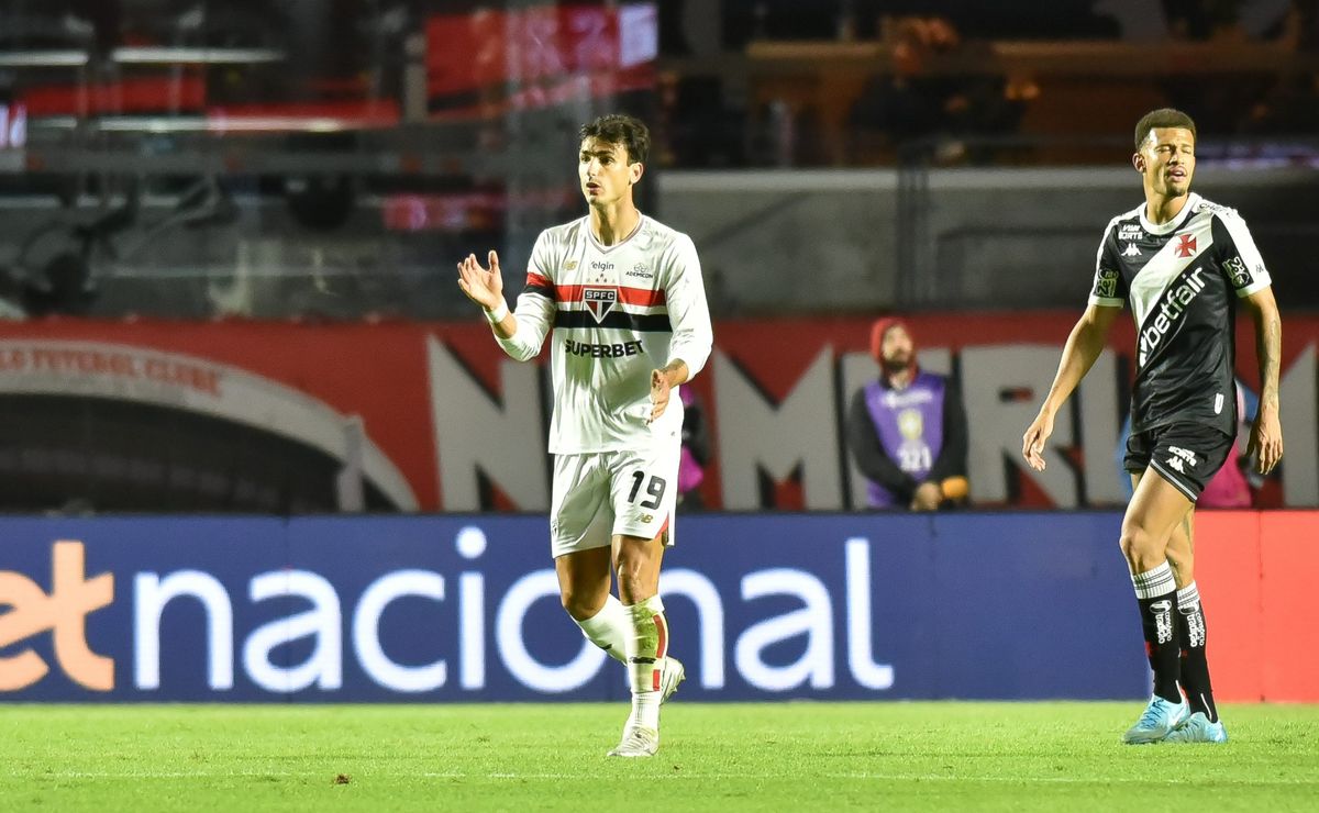 São Paulo tentou contratar Matías Arezo antes de fechar com Dinenno