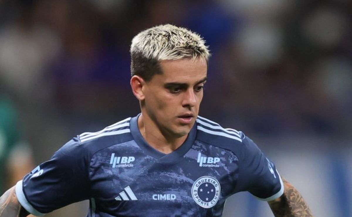 Renovação de Bolasie, Fagner e Eduardo no Cruzeiro vai depender de aval de Leonardo Jardim