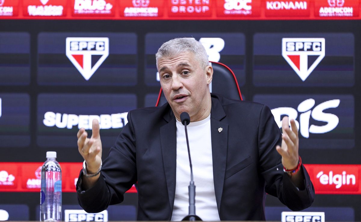 Crespo avalia elenco do São Paulo antes de decidir por saídas e reforços