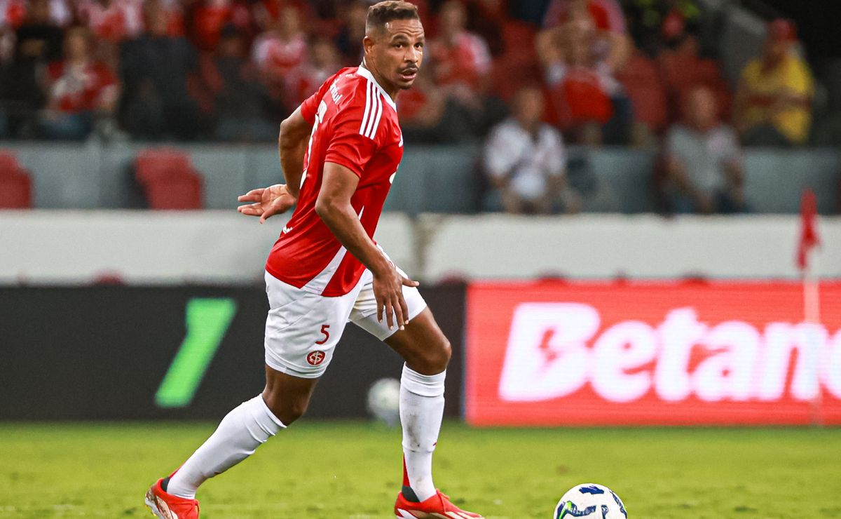 Internacional analisa futuro de 3 medalhões e Fernando, Mercado e Bruno Henrique podem deixar o clube