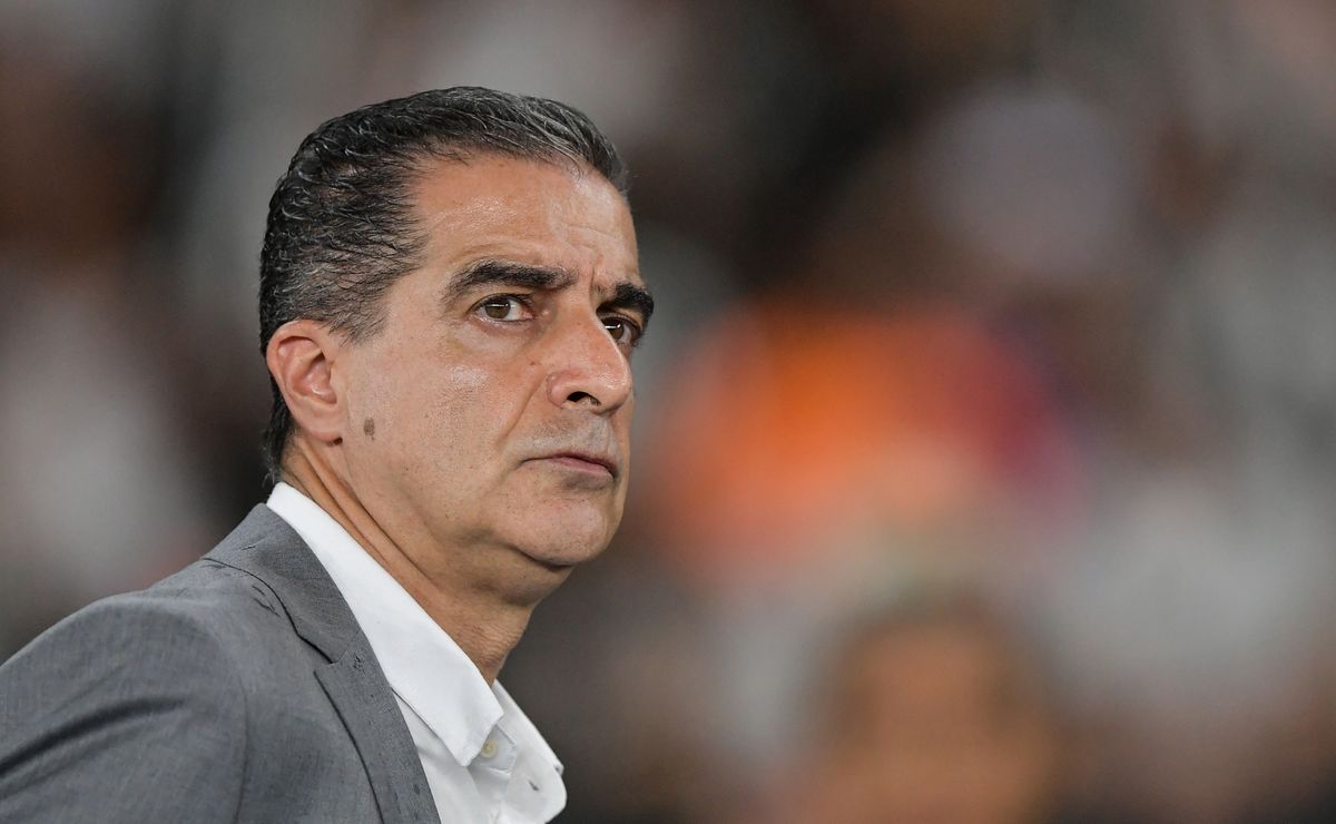 Renato Paiva faz mudança para Palmeiras x Botafogo e Danilo Barbosa recebe chance como titular
