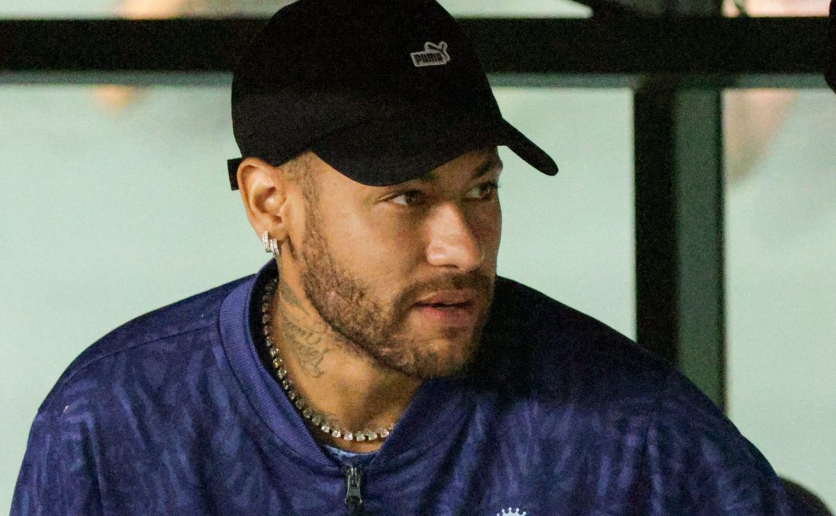 Ronaldo afirma que entrevista que Neymar não precisa se doar tanto ao Santos ” Não precisa ir no limite”