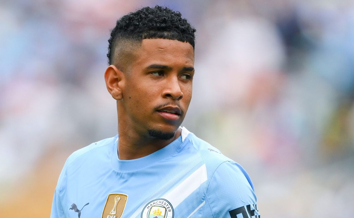 Atlético-MG ainda não recebeu parte do valor da venda de Savinho ao Grupo City