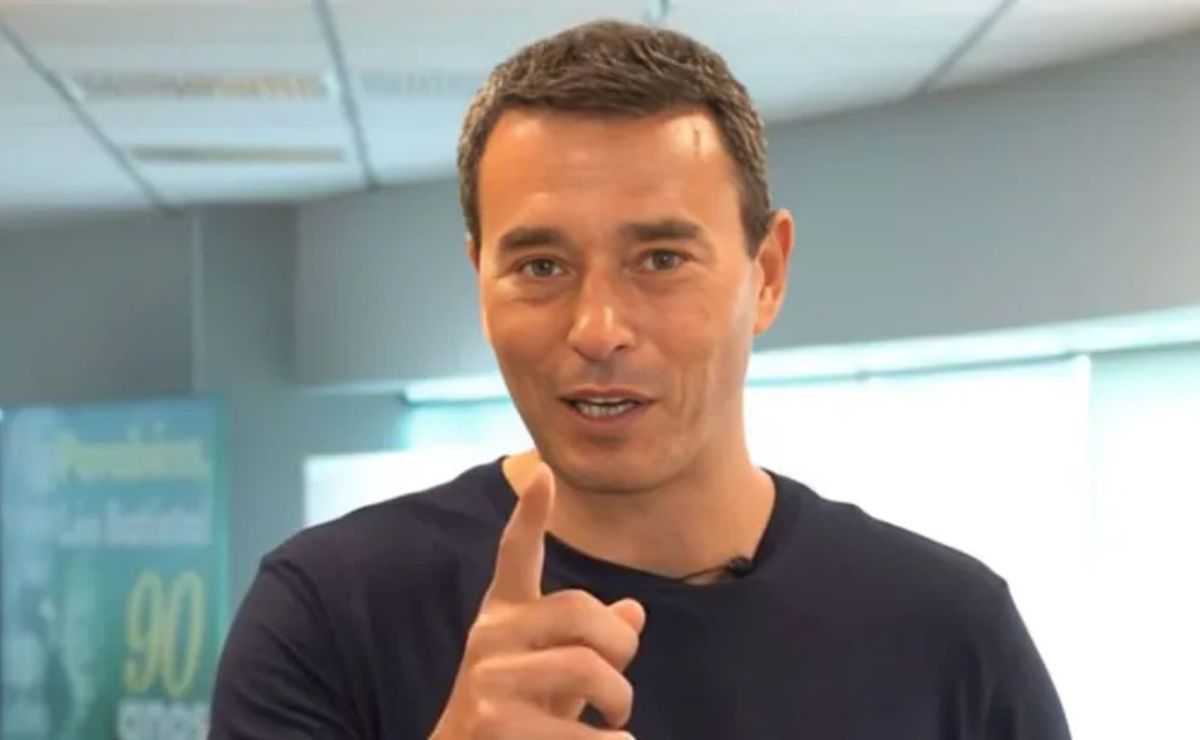 QUAL SUA OPINIÃO? Rizek defende Estêvão após declaração sobre ansiedade no Mundial de Clubes