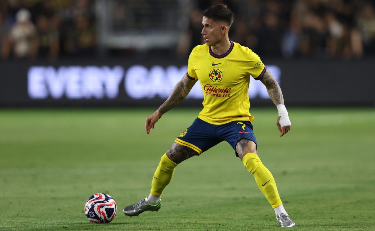 Santos e Palmeiras entram na disputa por Brian Rodríguez; Vasco esfria interesse