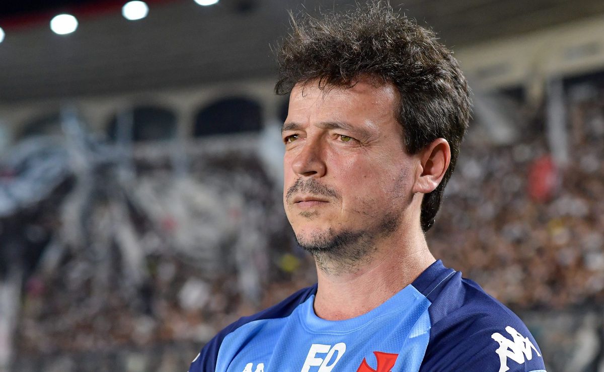 Vasco testa retornos de lesionados e atletas da base em amistoso contra Montevideo Wanderers
