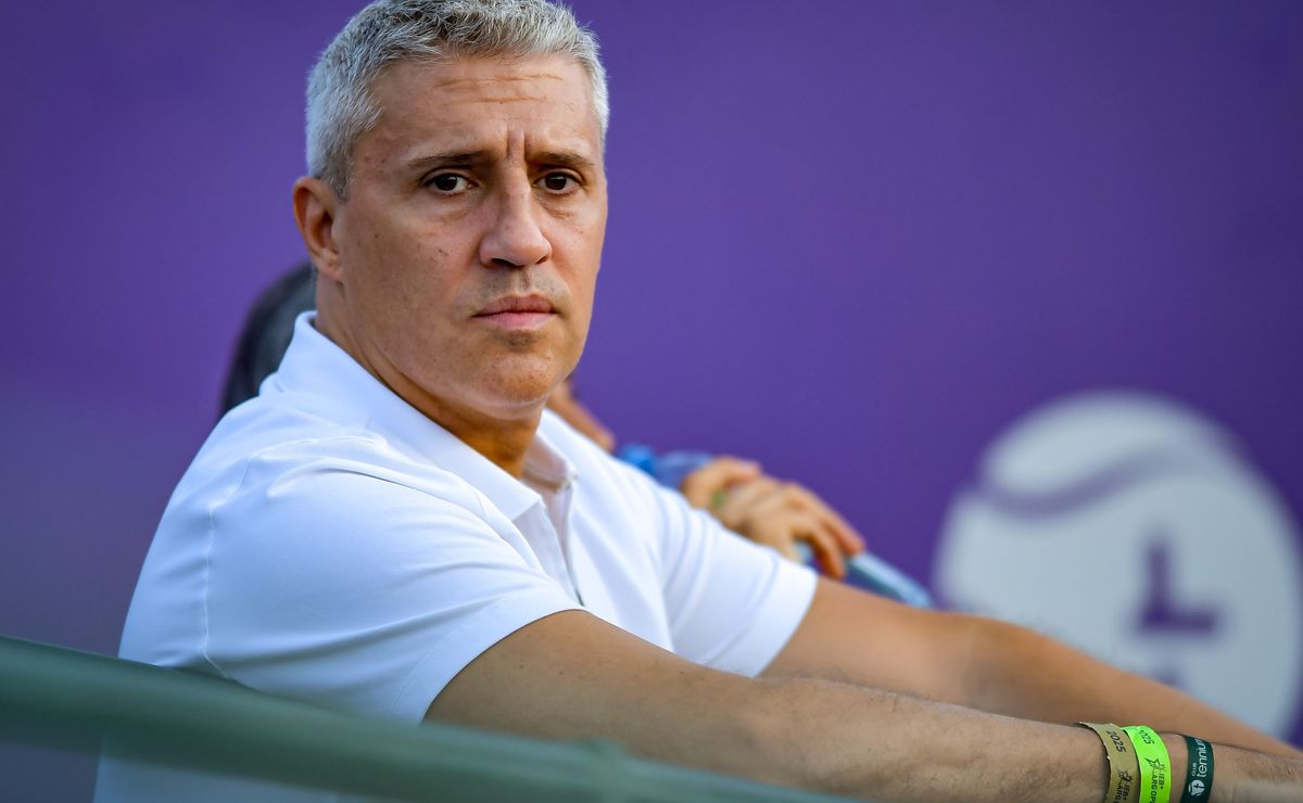 Hernán Crespo diz ‘sim’ e São Paulo abre negociações pela contratação do zagueiro Gustavo Medina