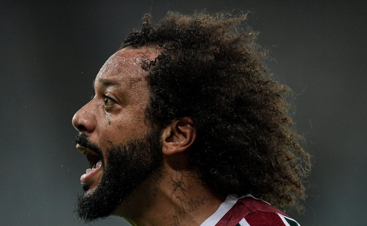 Marcelo ‘pira’ com façanha do Fluminense no Mundial e ressurge com palavrões na web: “Que alegria P**”