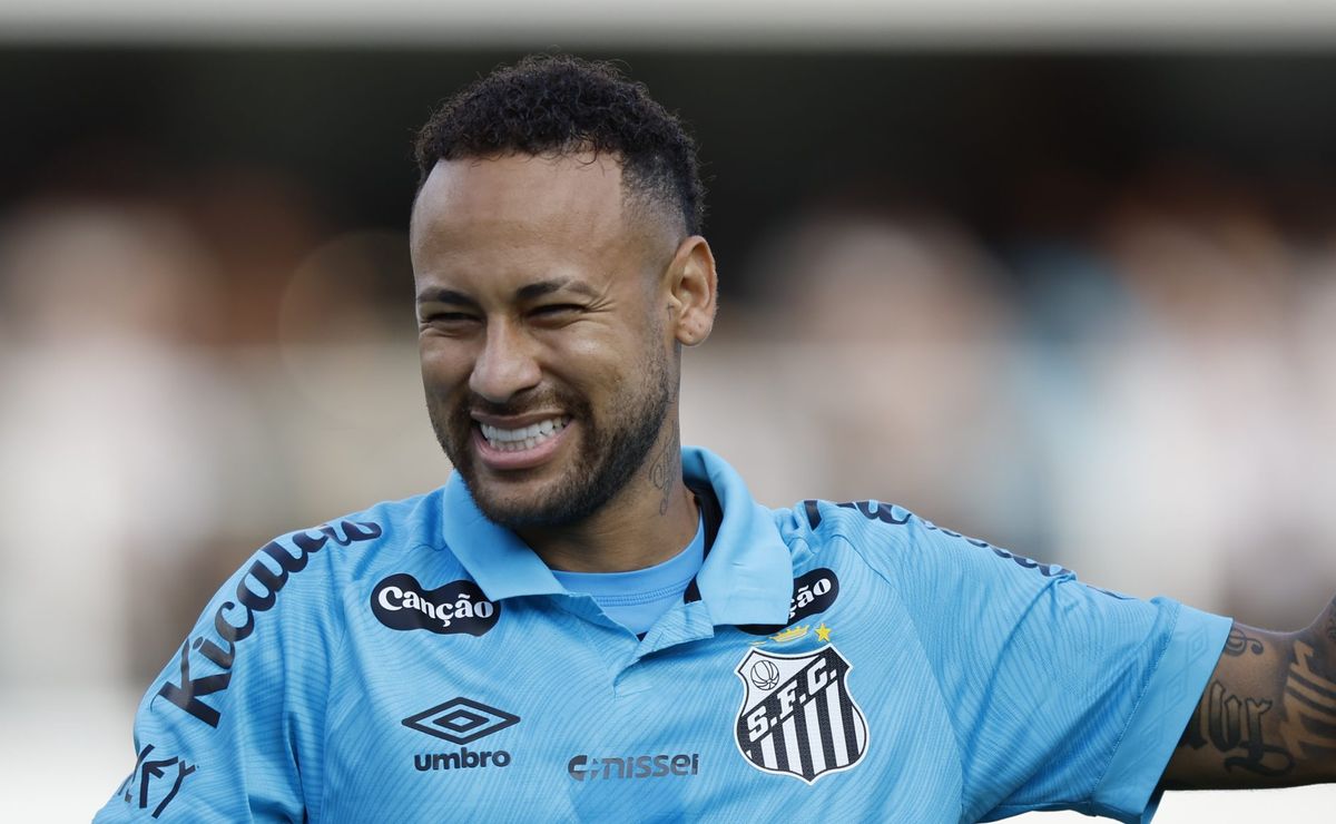 Neymar muda rota no Santos e fica mais focado para retornar à Seleção Brasileira comandada por Ancelotti