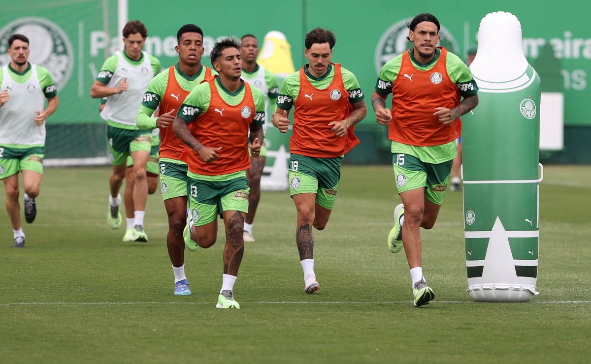 Palmeiras no Mundial de Clubes: Abel pode usar 3 zagueiros e tirar Vanderlan contra Chelsea, diz PVC