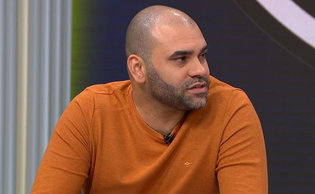 Rodrigo Coutinho rebate comentários sobre Renato e afirma: “Na preleção não foi pedido bloco baixo contra o Palmeiras”