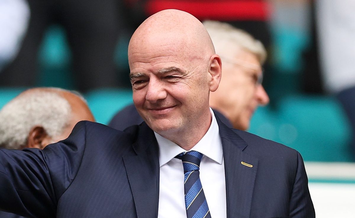 Fluminense x Al Hilal: Presidente da FIFA, Gianni Infantino, escolhe perfil de árbitro com grande status para duelo