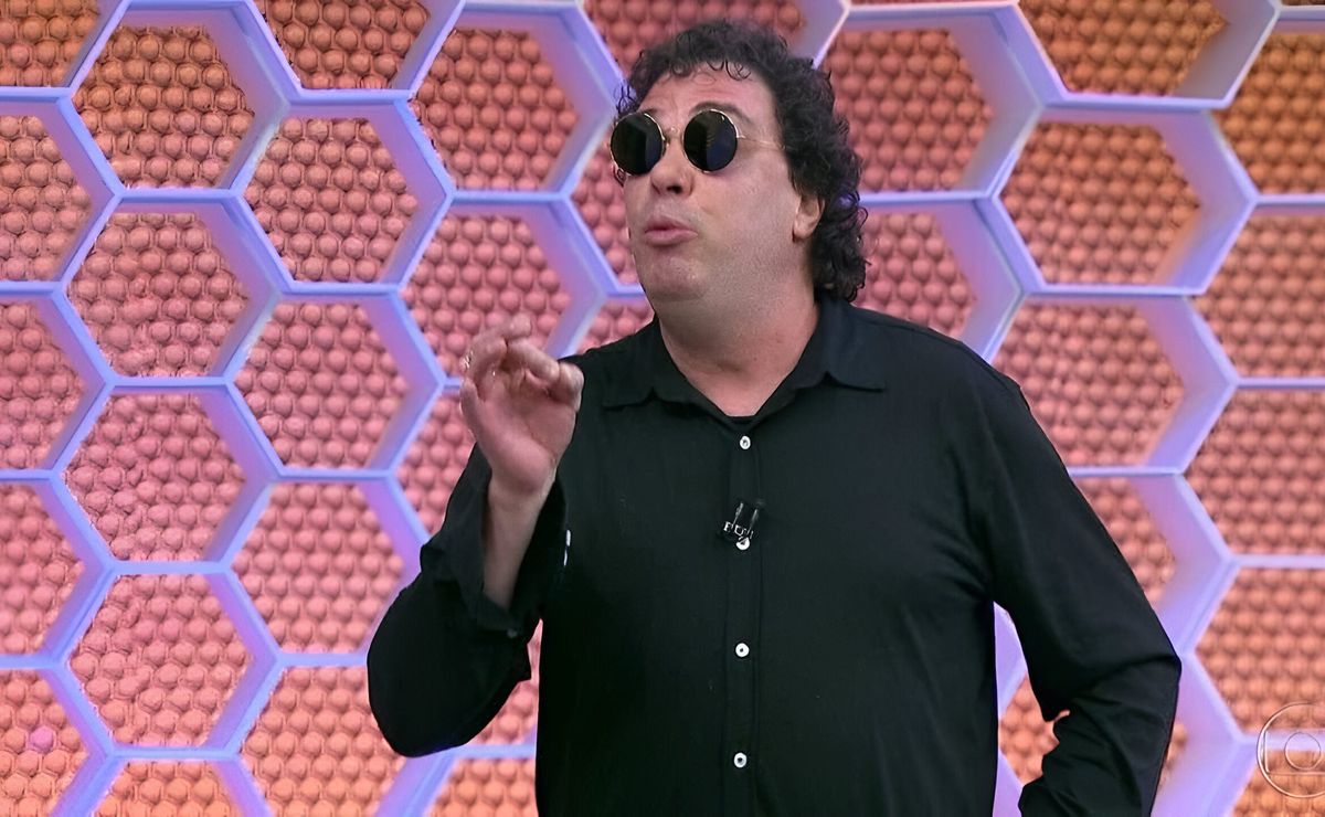 Casagrande faz críticas ao Santos após aceitar trio da Kings League: “Tá virando clube de esquina”