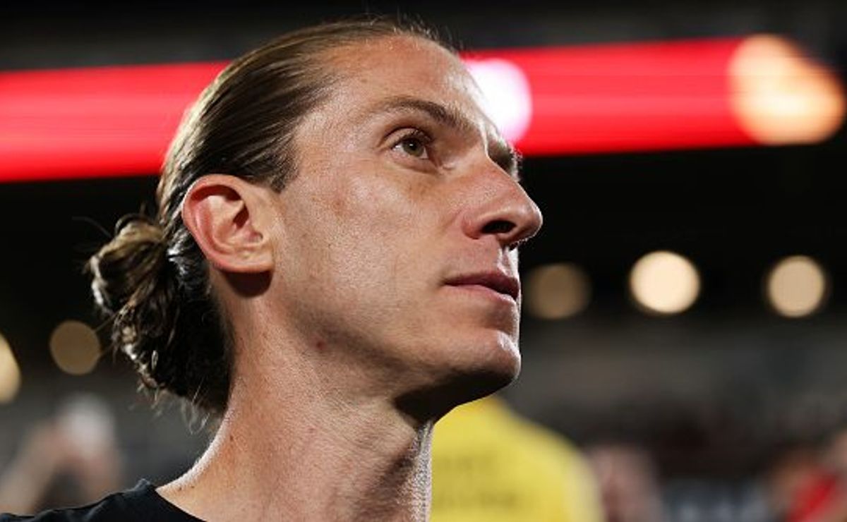 Filipe Luís não quer que Flamengo contrate substituto para Gerson e acredita que elenco dá conta