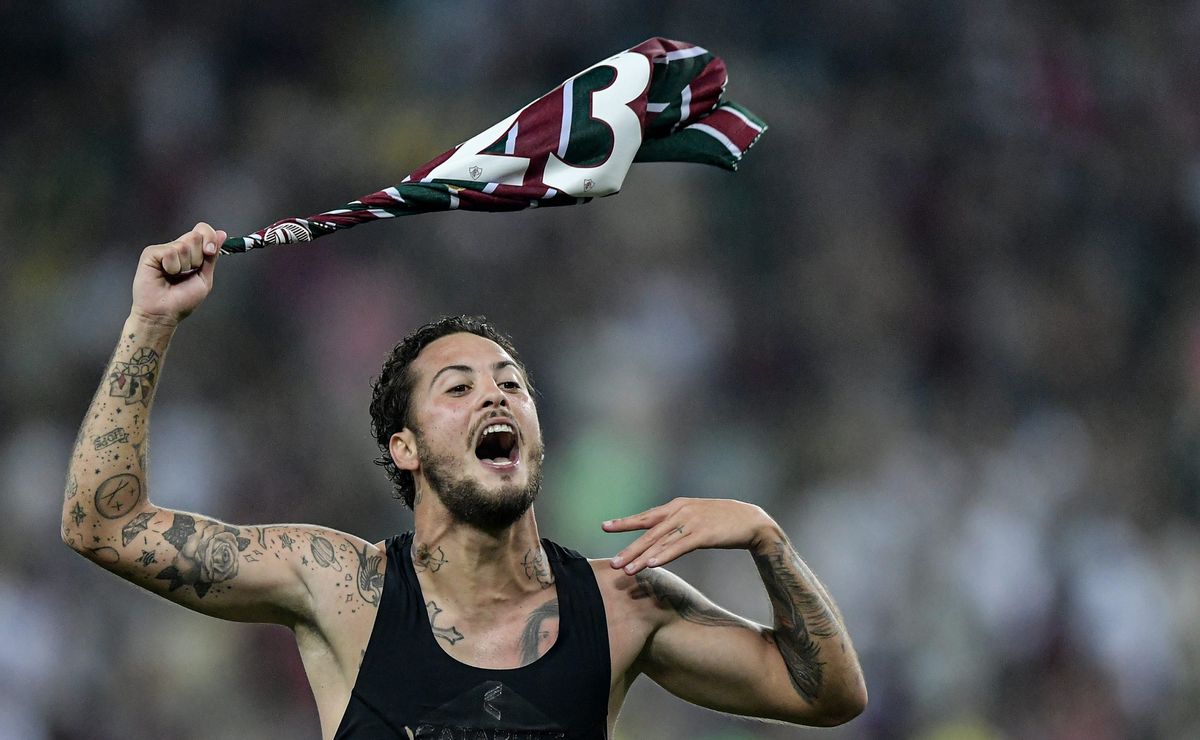 Guga exalta goleiro Fábio do Fluminense: “Ele é inexplicável”