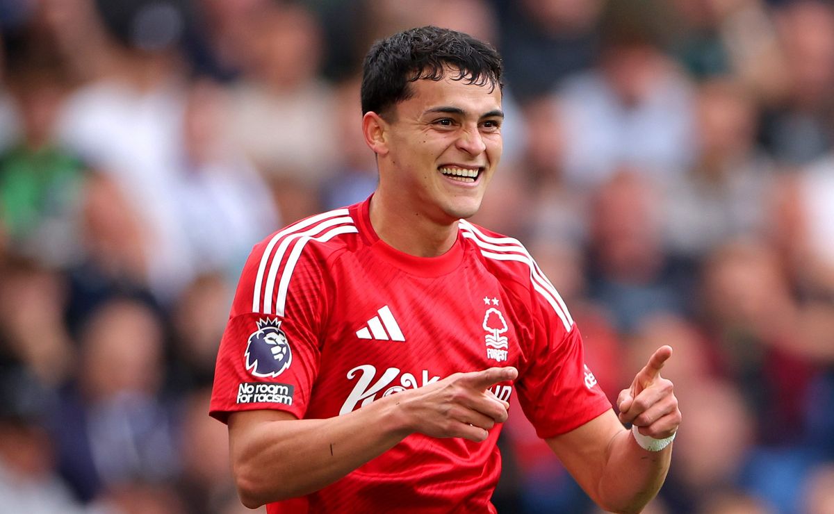 Após Mundial, Palmeiras avança para fechar acordo por Ramón Sosa, do Nottingham Forest