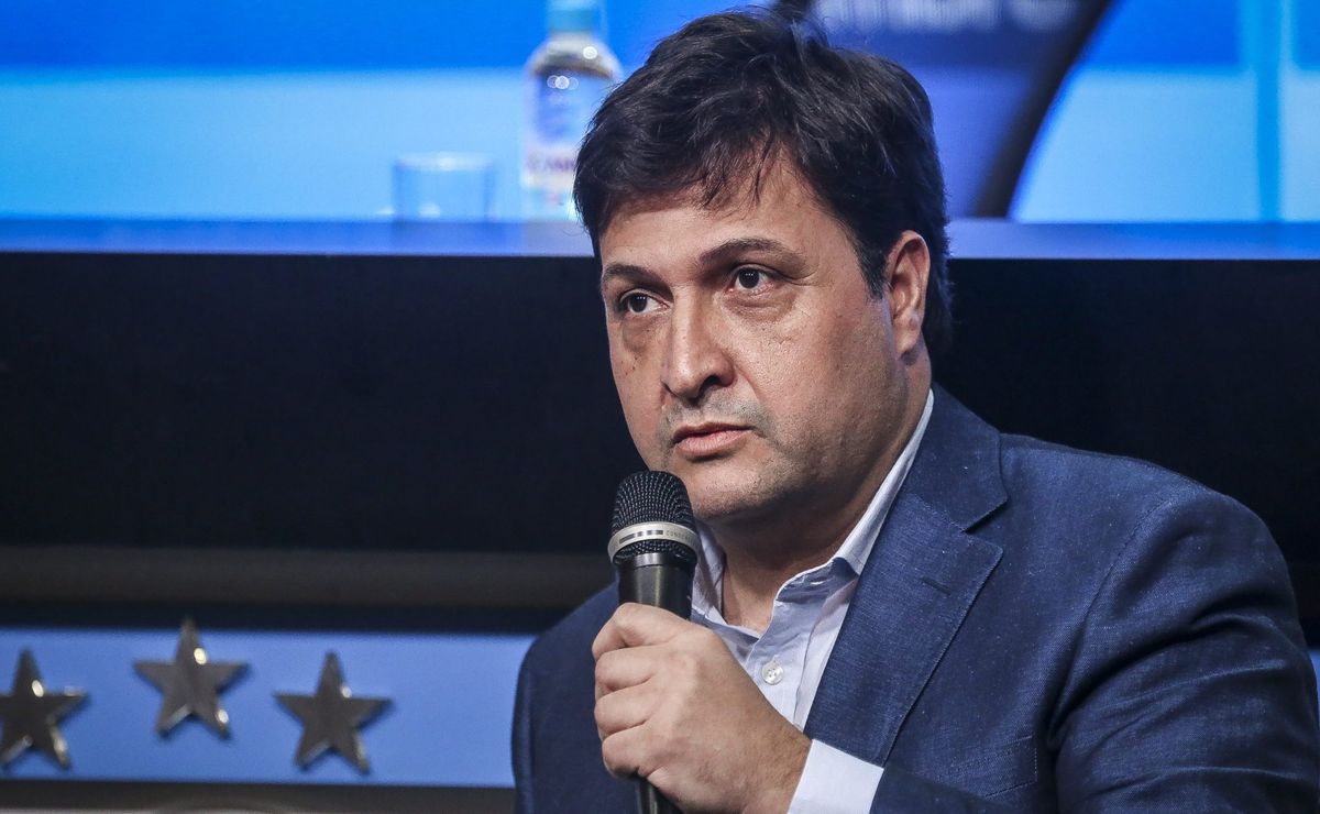 Carballo de saída do Grêmio pode acontecer após Nacional aparecer interessado no atleta