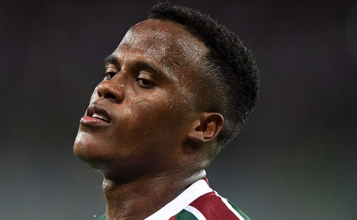 Arias cita vitória do Flamengo sobre o Chelsea e não concorda com comparação atual: “Eram contextos completamente diferentes”