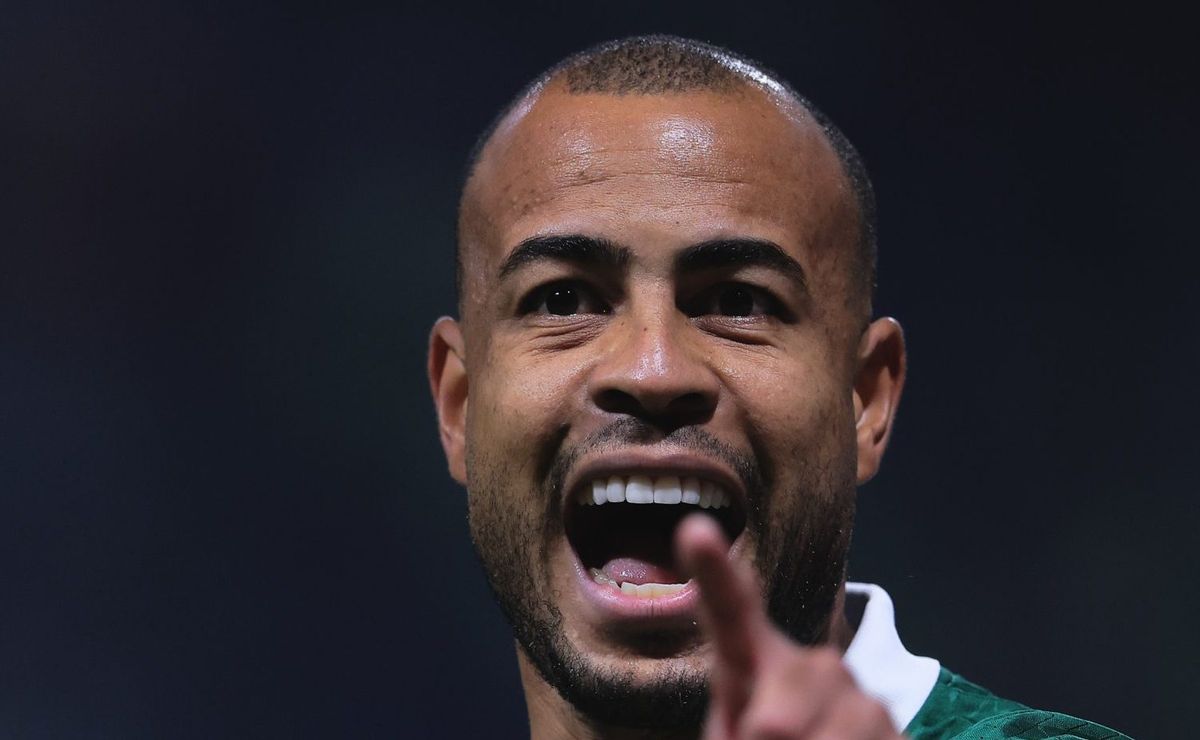 Mayke pede mais dinheiro para fechar com o Santos e contratação perde força, crava Vagner Frederico