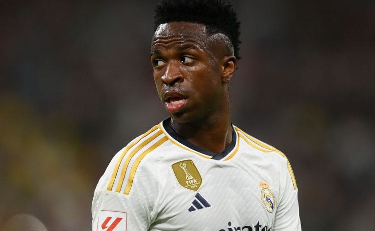 Mijatovic, ídolo do Real Madrid, afirma que Vinicius Jr. precisa sair do time no duelo contra o PSG-FRA