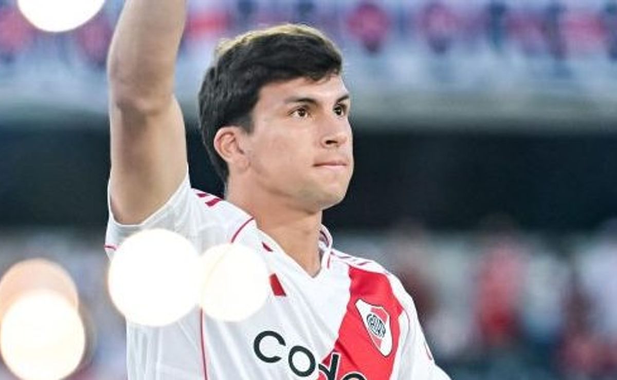 São Paulo negocia empréstimo do atacante chileno Gonzalo Tapia, do River Plate