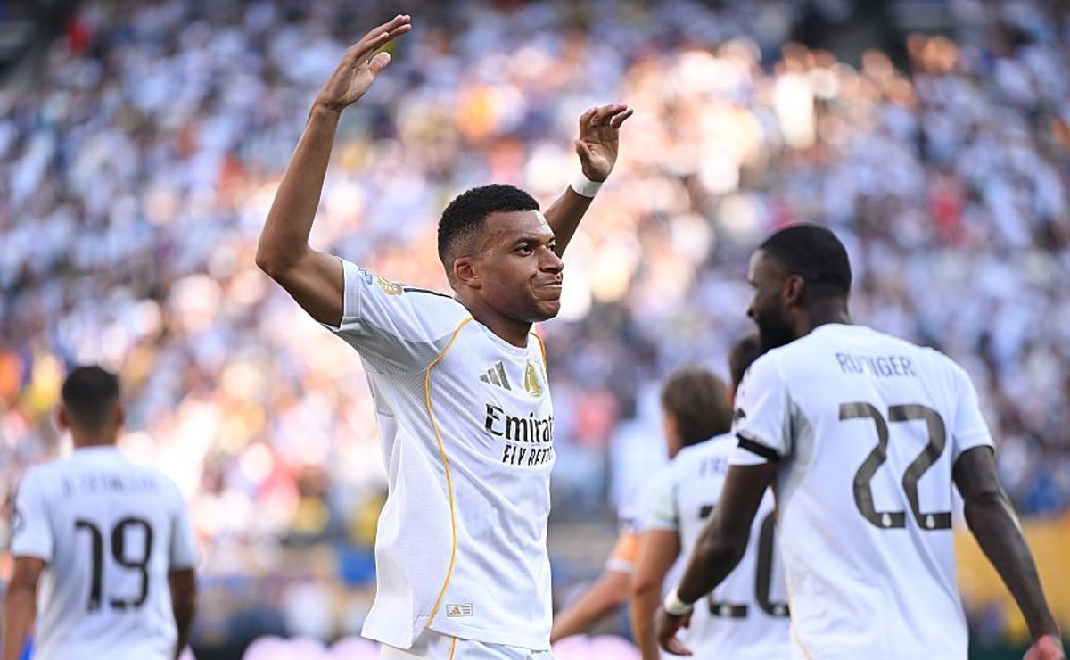 Real Madrid-ESP divulga escalação oficial para a semifinal diante do PSG-FRA