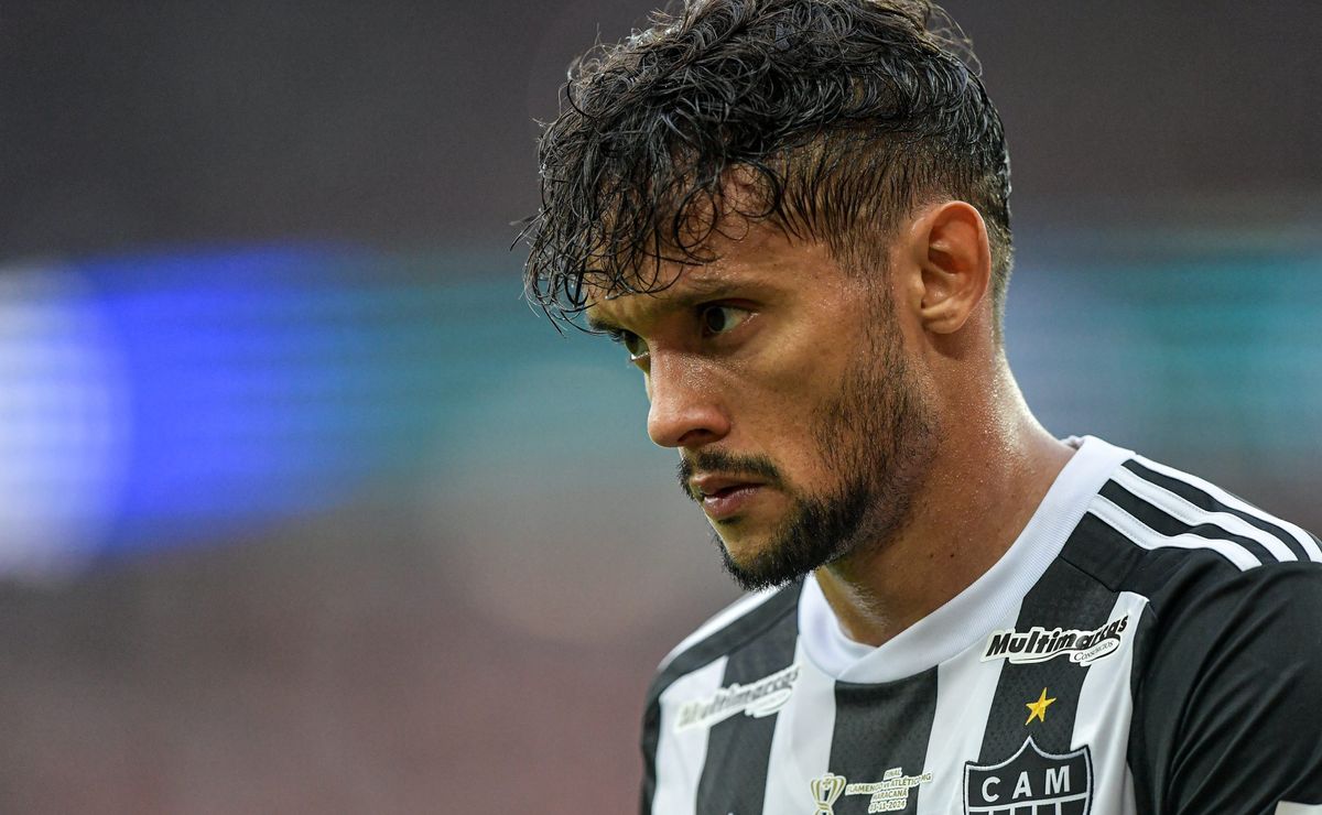 Times italianos sondam situação de Gustavo Scarpa e Atlético Mineiro pede R$ 96 milhões para vende-lo