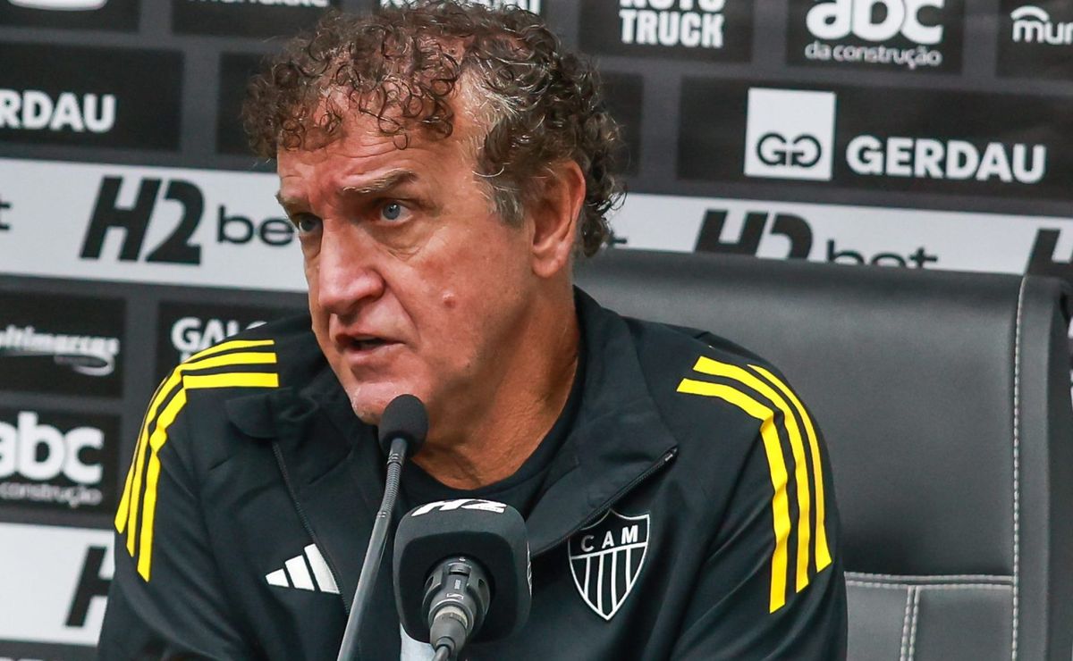 Atlético-MG analisa cenários e aguarda proposta da Rússia por Rubens, titular de Cuca