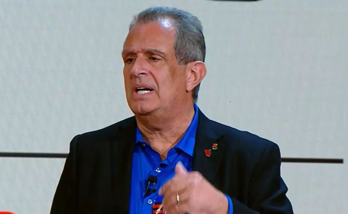 Presidente do Flamengo, BAP revela por que desistiu de Michael Johnston: “4 mil minutos”
