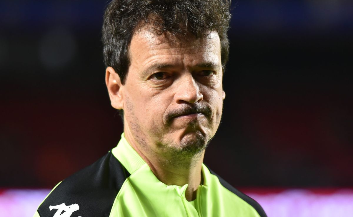 Torcedores do Vasco se revoltam após derrota para Botafogo no clássico carioca