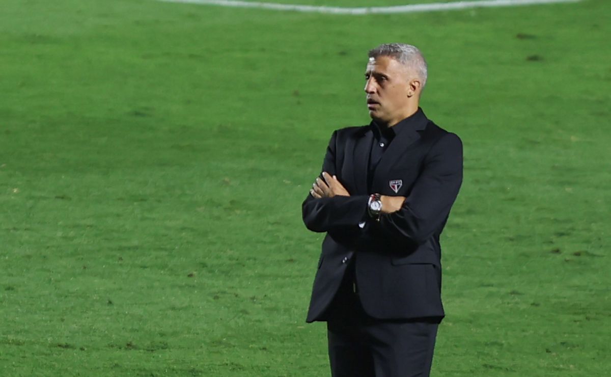 Torcida do São Paulo comenta reestreia de Hernán Crespo diante do Flamengo no Brasileirão