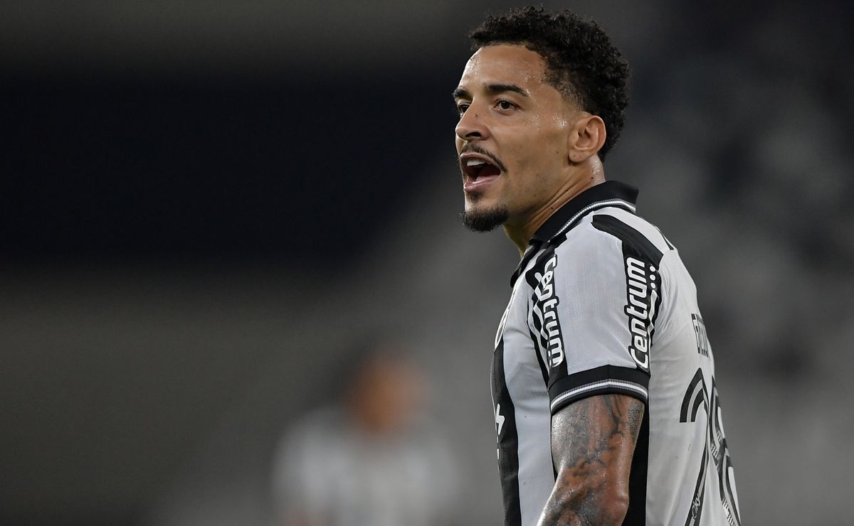 Al-Rayyan sinaliza pagamento da multa e Gregore deve deixar o Botafogo por R$ 44 milhões