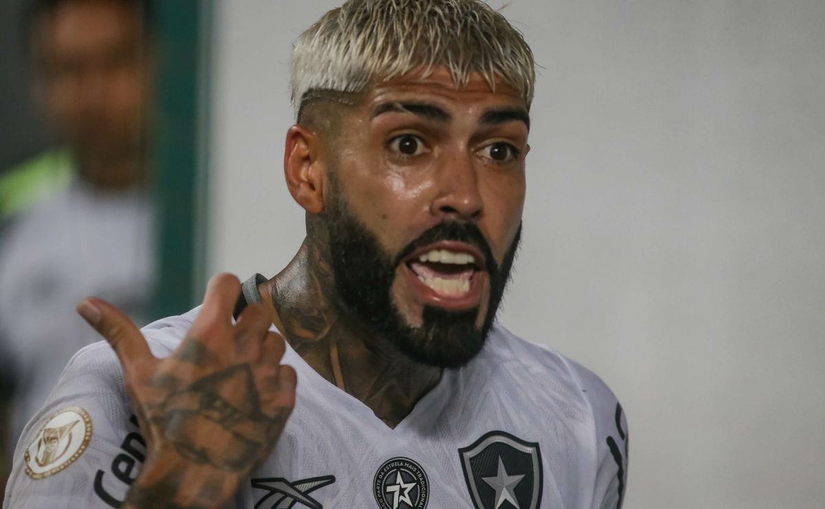 Alexander Barboza vendido ao Al-Arabi por R$ 32,5 milhões pode não acontecer em reviravolta no Botafogo