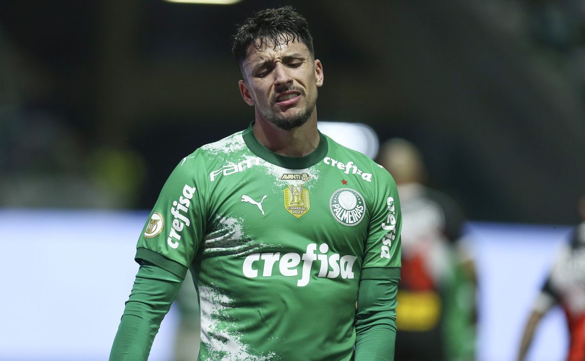 Palmeiras ‘atravessa’ reunião de Piquerez com família e encaminha renovação com uruguaio