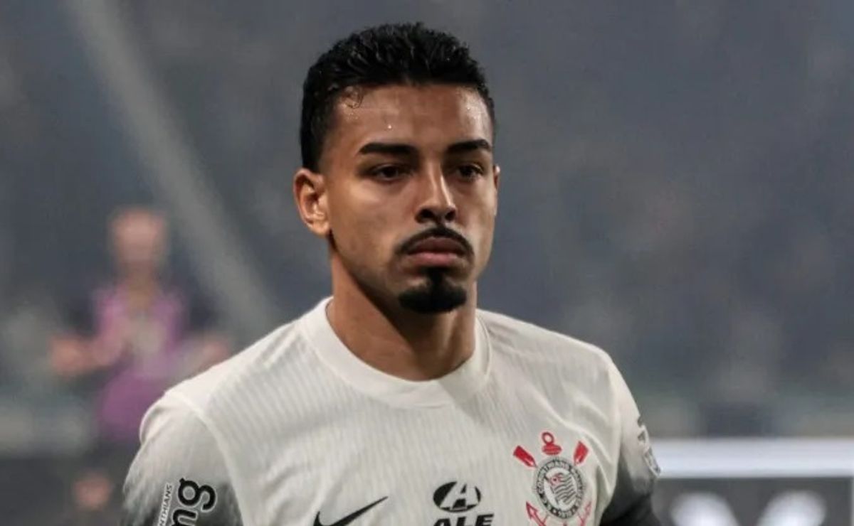Matheus Bidu e Cacá revelam sobre atrasos no Corinthians, mas garantem que elenco está focado dentro de campo