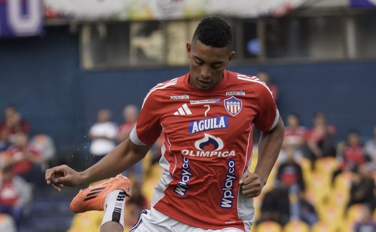 Botafogo enfrenta impasse com Junior Barranquilla por Jordan Barrera