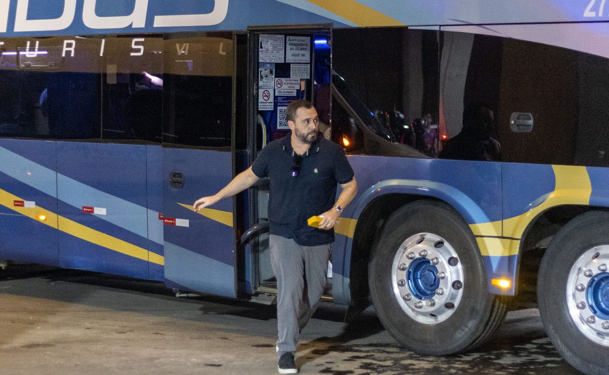 Mário Bittencourt estuda fazer uma proposta por Bruno Zapelli caso Arias deixe o Fluminense