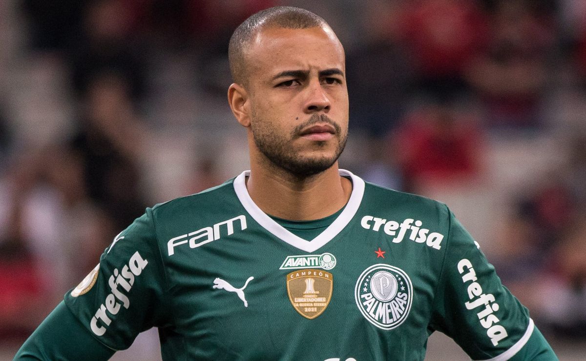 Santos não avança em acordo com Mayke após Palmeiras avaliar uma renovação contratual