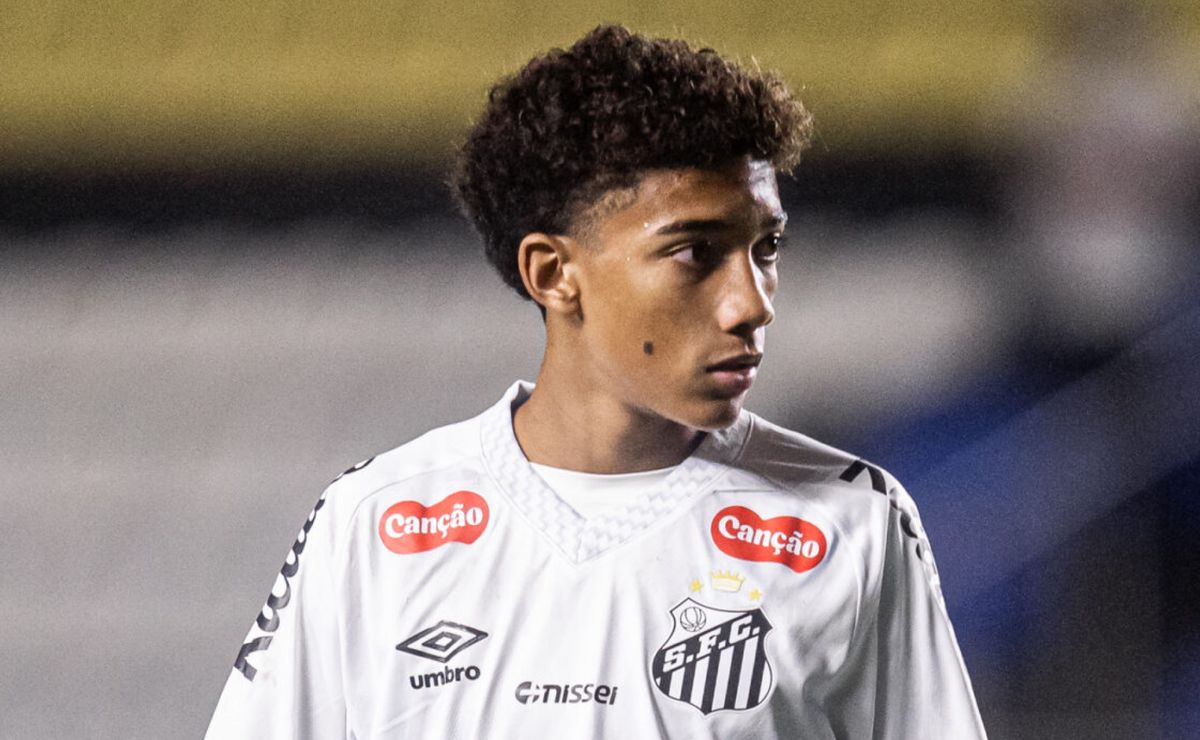 Robinho Jr está impressionando Cléber Xavier nos treinos do Santos, revela Fábio Sormani