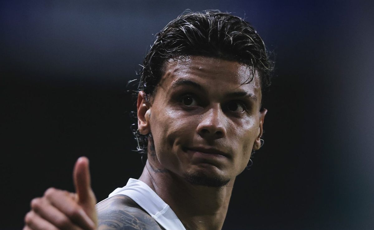 Roma, da Itália, aumenta proposta por Richard Ríos e aceita desembolsar R$ 200 milhões ao Palmeiras