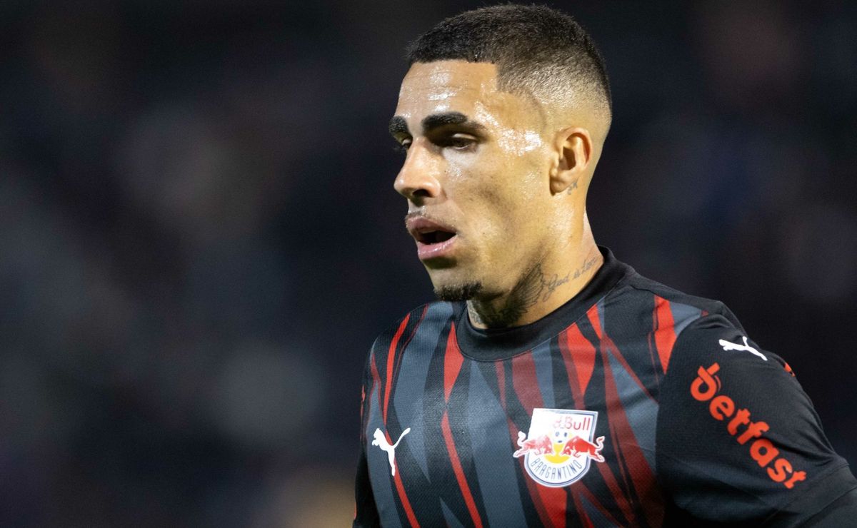 Gabriel, do Red Bull Bragantino, sai do clubismo e faz elogios ao São Paulo: “É uma grande equipe”