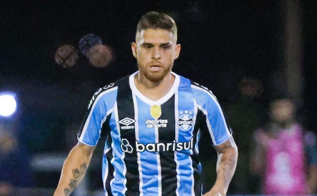 Cuéllar desabafa sobre erro no Grêmio que retardou sua recuperação; reunião acertou detalhes para retorno aos gramados