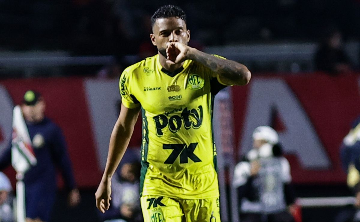 Reinaldo vira esperança do Mirassol para bater o Santos em casa pelo Brasileirão e Cléber Xavier liga o alerta no lateral